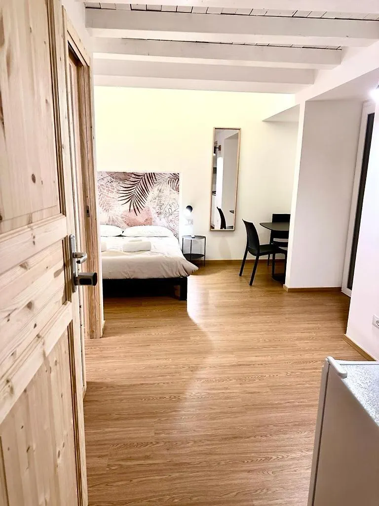 Cala Peppa Apartments Palermo